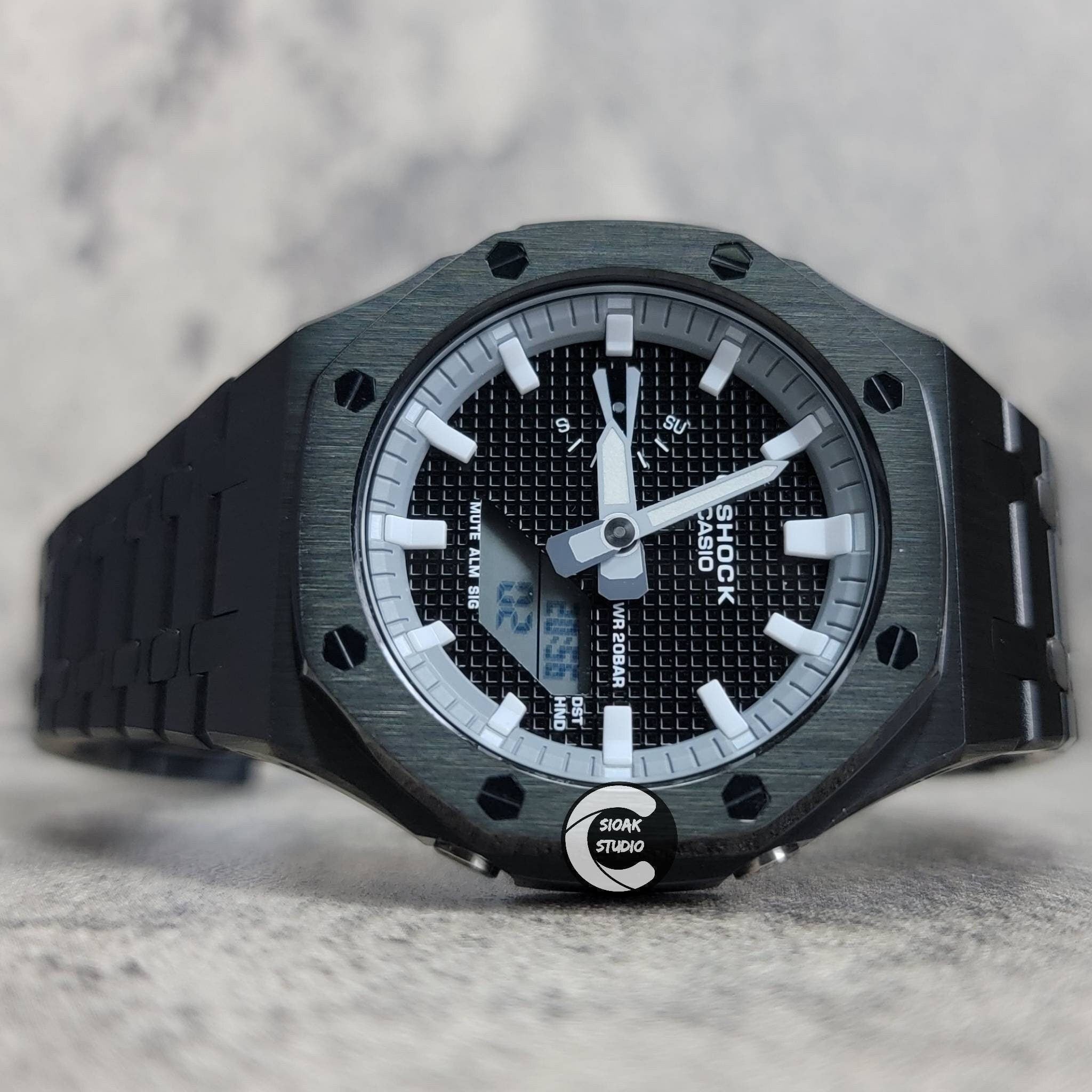 Casioak-Mod-Watch-Black-Case-