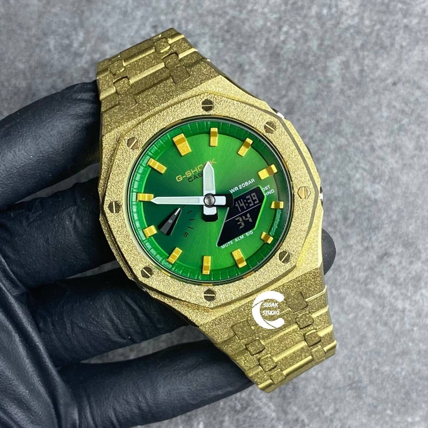 Casioak Mod Watch Frosted Gold Case Metal Strap Green Time Mark Green Dial 44mm- Casioak Mod Casio G-Shock Royal Oak Custom Mens Luxury Watches Ga2100