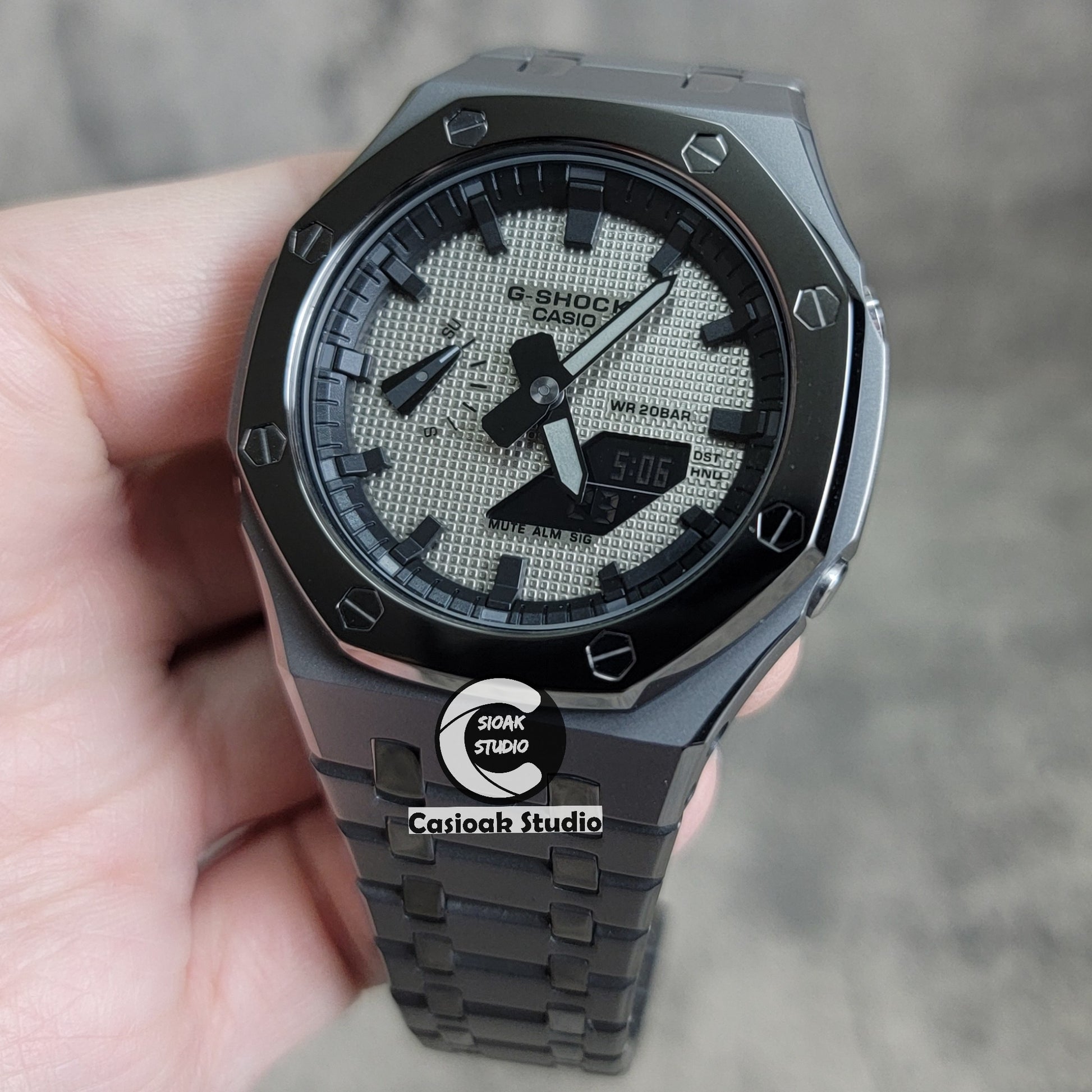 Casioak Mod Watch Polished Gray Case Metal Strap Black Time Mark Gray Waffle Dial 44mm - Casioak Studio