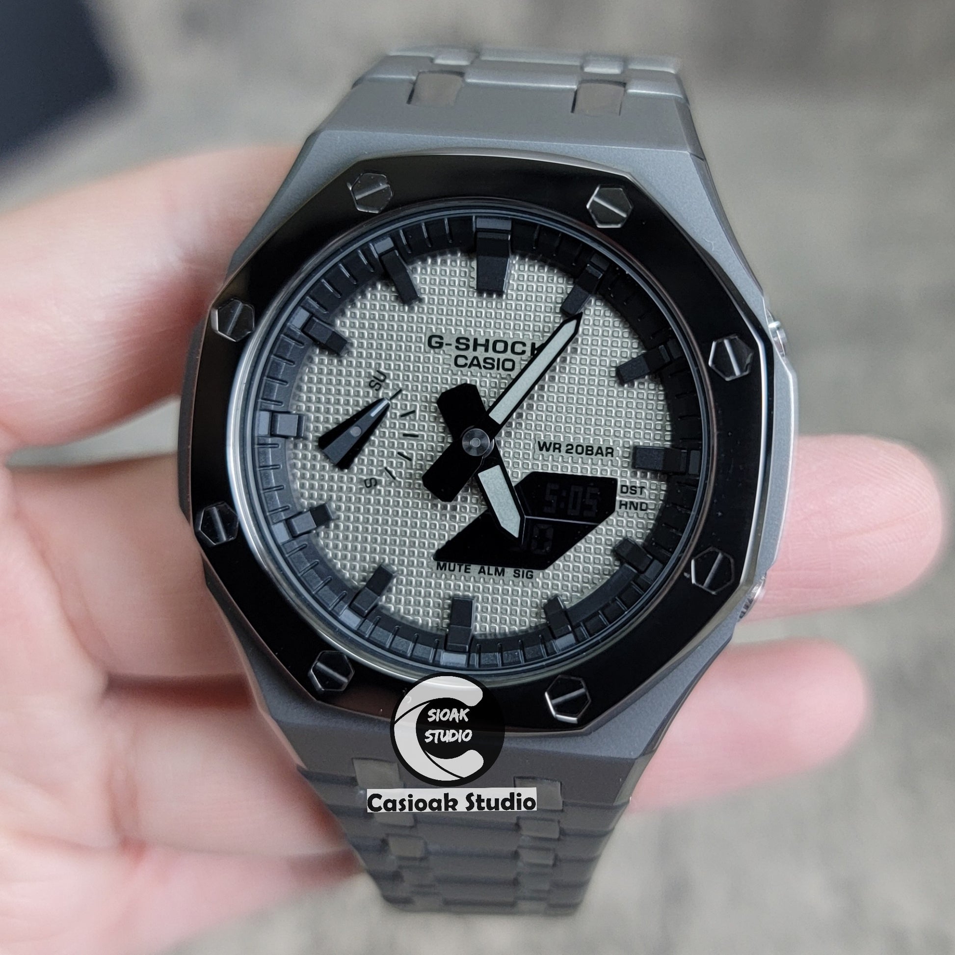 Casioak Mod Watch Polished Gray Case Metal Strap Black Time Mark Gray Waffle Dial 44mm - Casioak Studio