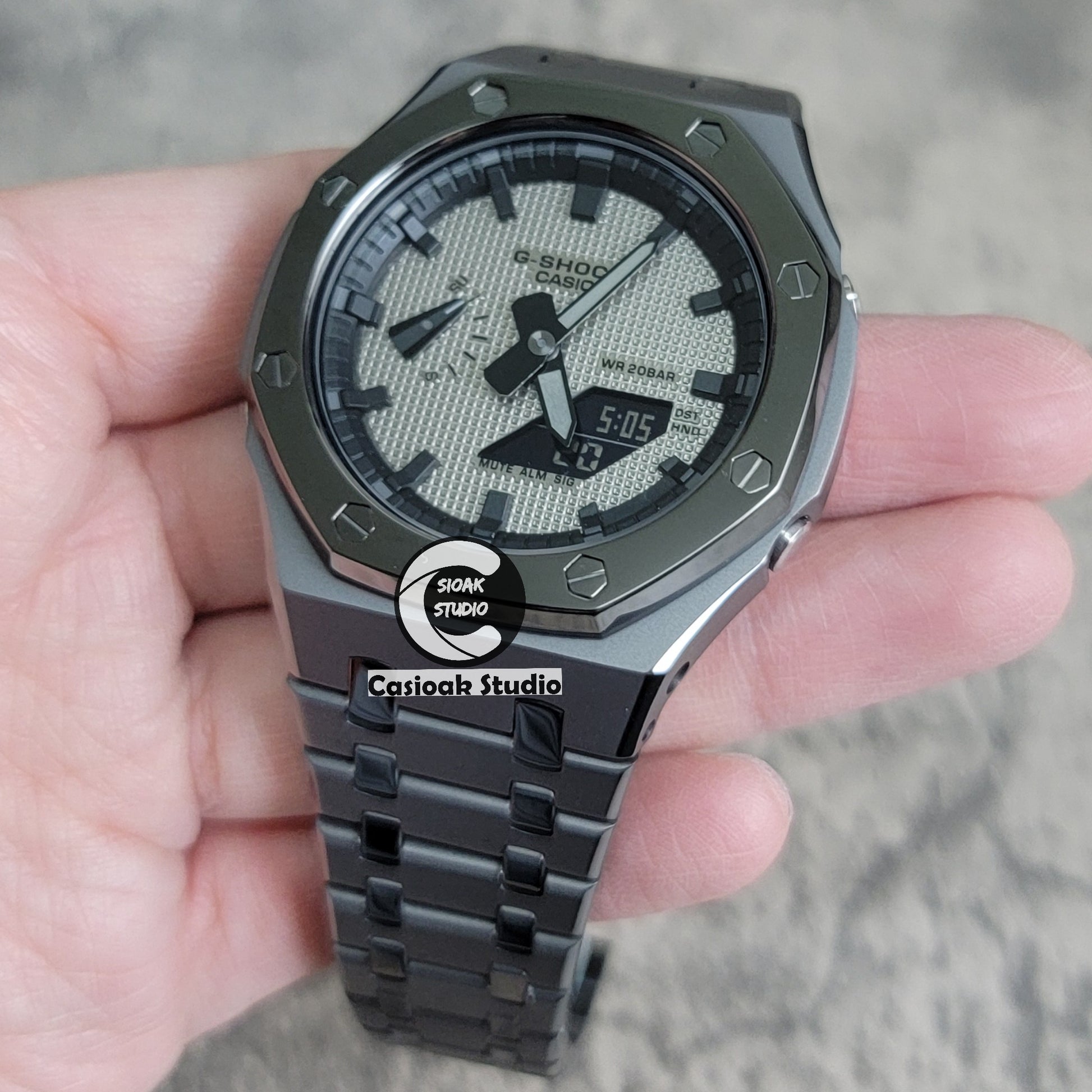 Casioak Mod Watch Polished Gray Case Metal Strap Black Time Mark Gray Waffle Dial 44mm - Casioak Studio