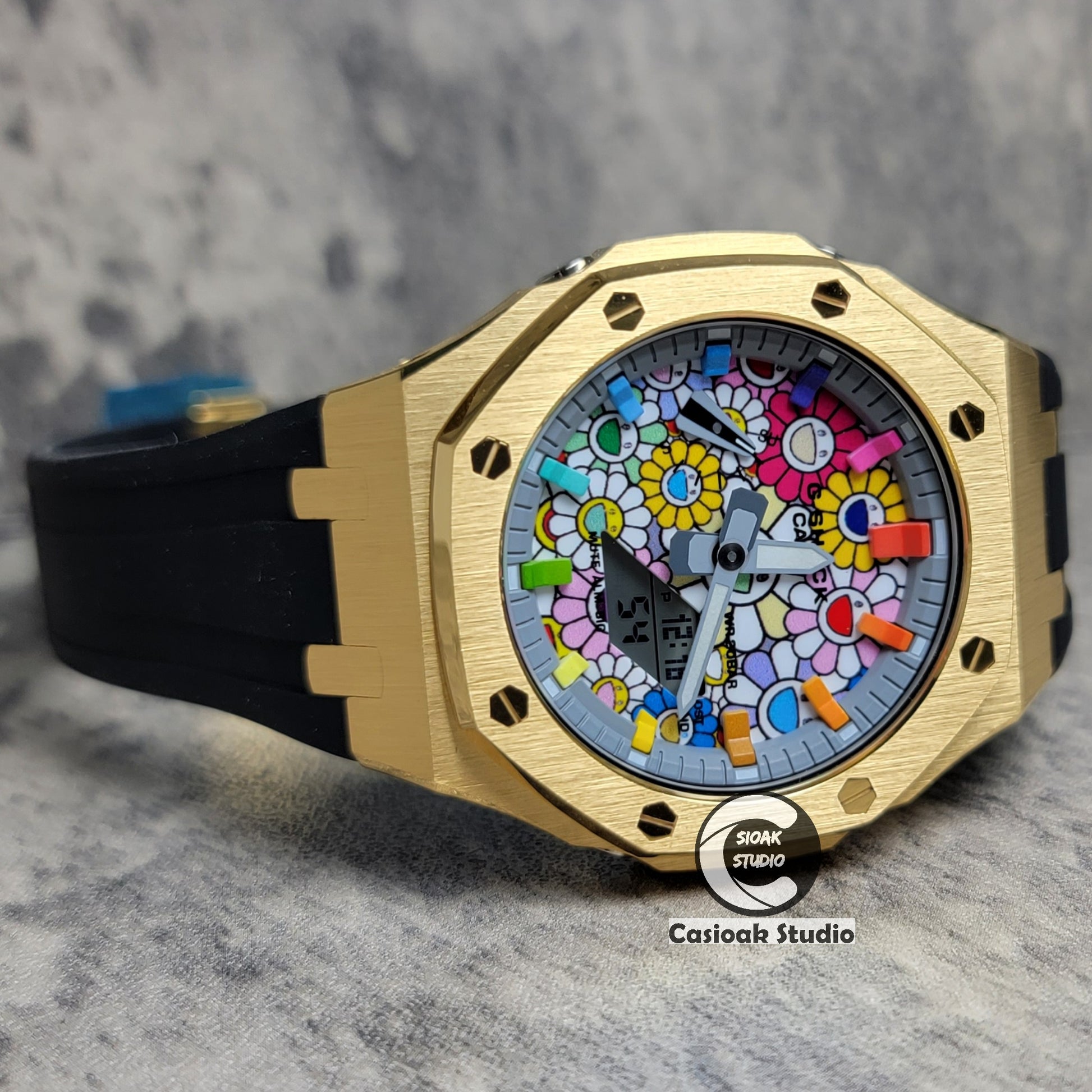 Casioak Mod Watch Gold Case Black Rubber Strap Strap Gray Rainbow Time Mark TAKASHI MURAKAM Dial 44mm - Casioak Studio