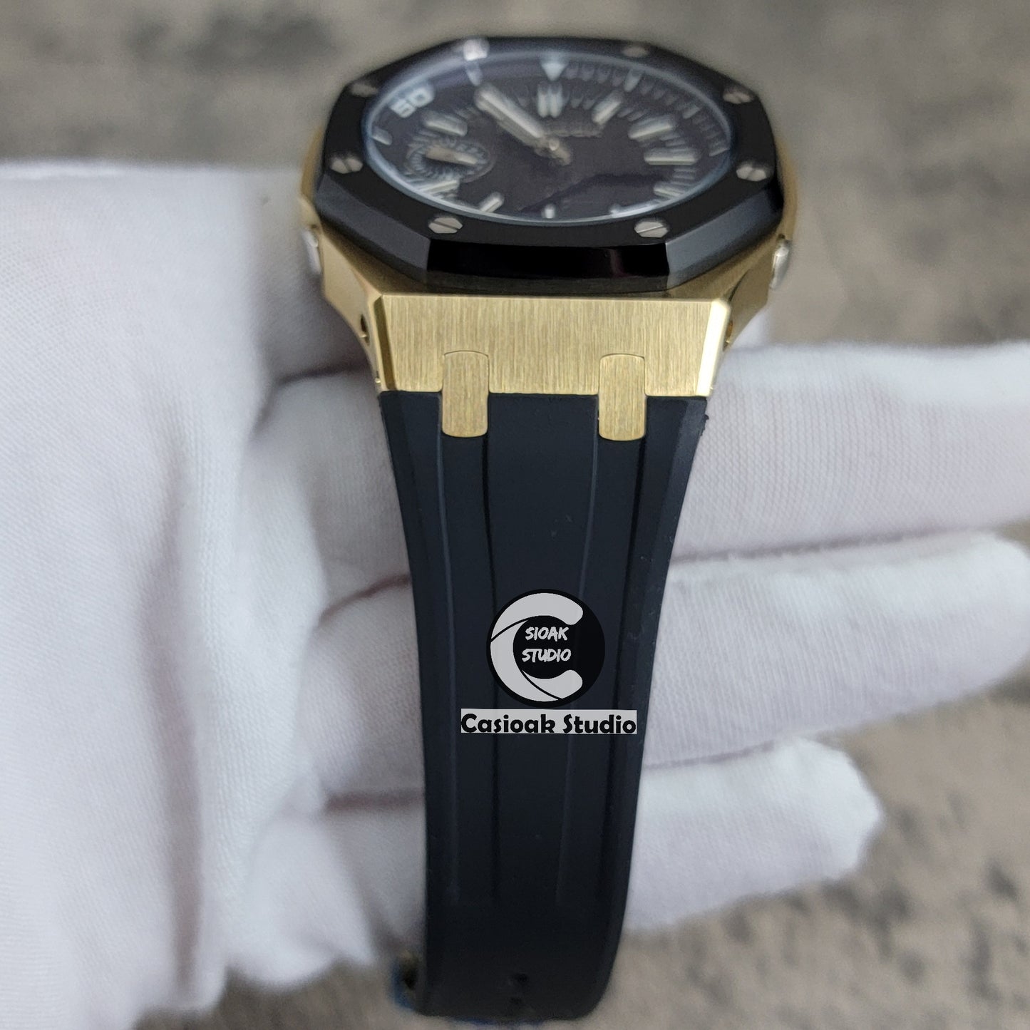 Casioak Mod Watch Gold Black Case Black Rubber Strap Strap Black Time Mark Black Dial 44mm Sapphire Crystal - Casioak Studio