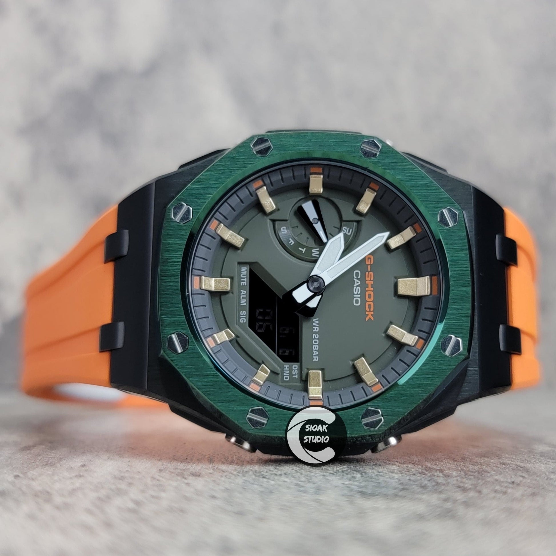 Casioak Mod Watch Offshore Superior Black Green Case Orange Rubber Rubber Strap Black Gold Time Mark OIive Dial 44mm - Casioak Studio