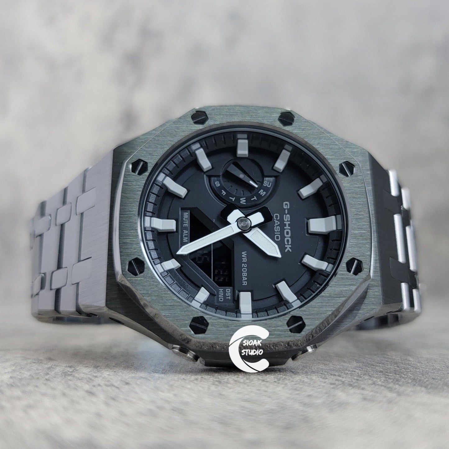 Casioak Mod Watch Gray Case Metal Strap Black Light Gray Time Mark Black Dial 44 mm - Casioak Studio