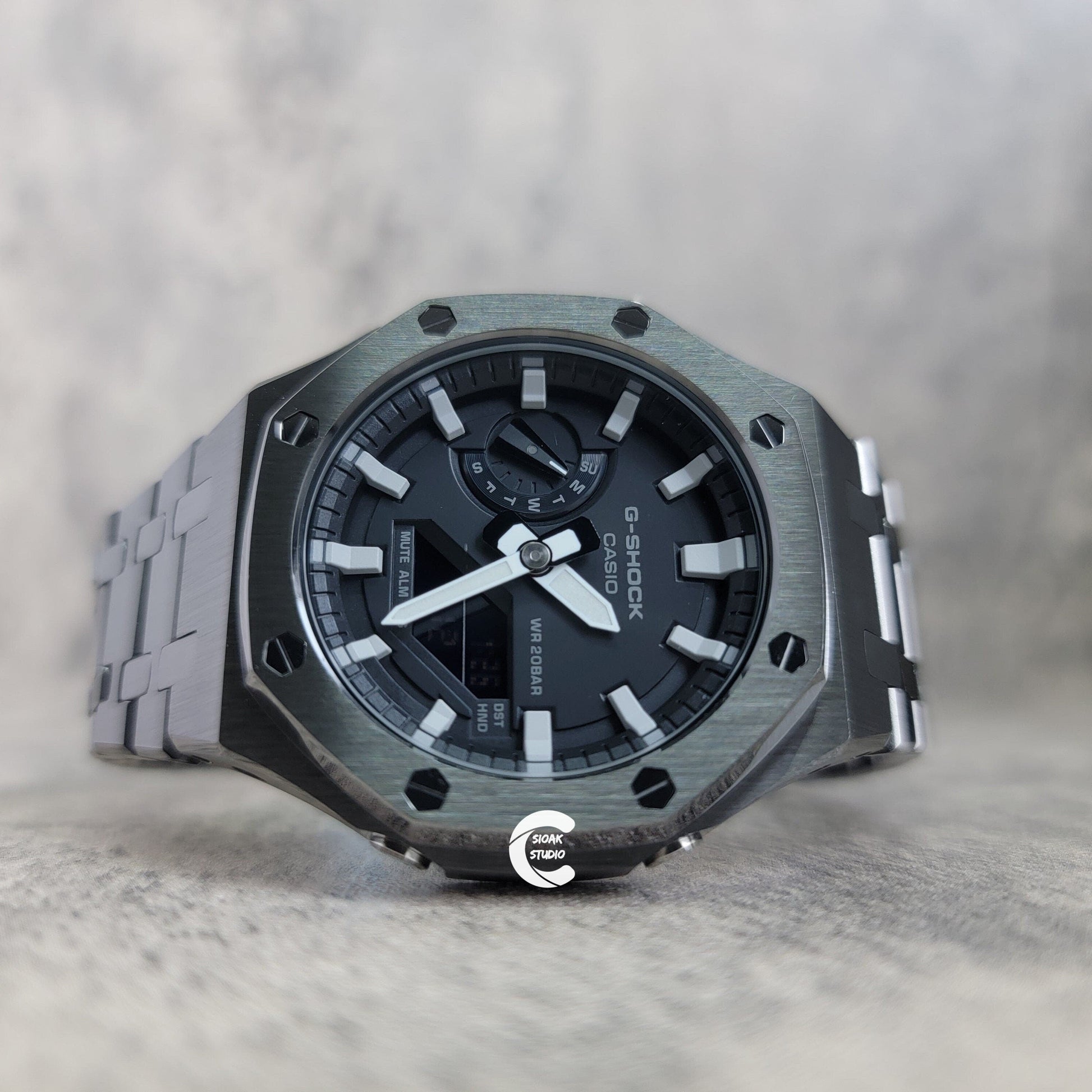 Casioak Mod Watch Gray Case Metal Strap Black Light Gray Time Mark Black Dial 44 mm - Casioak Studio