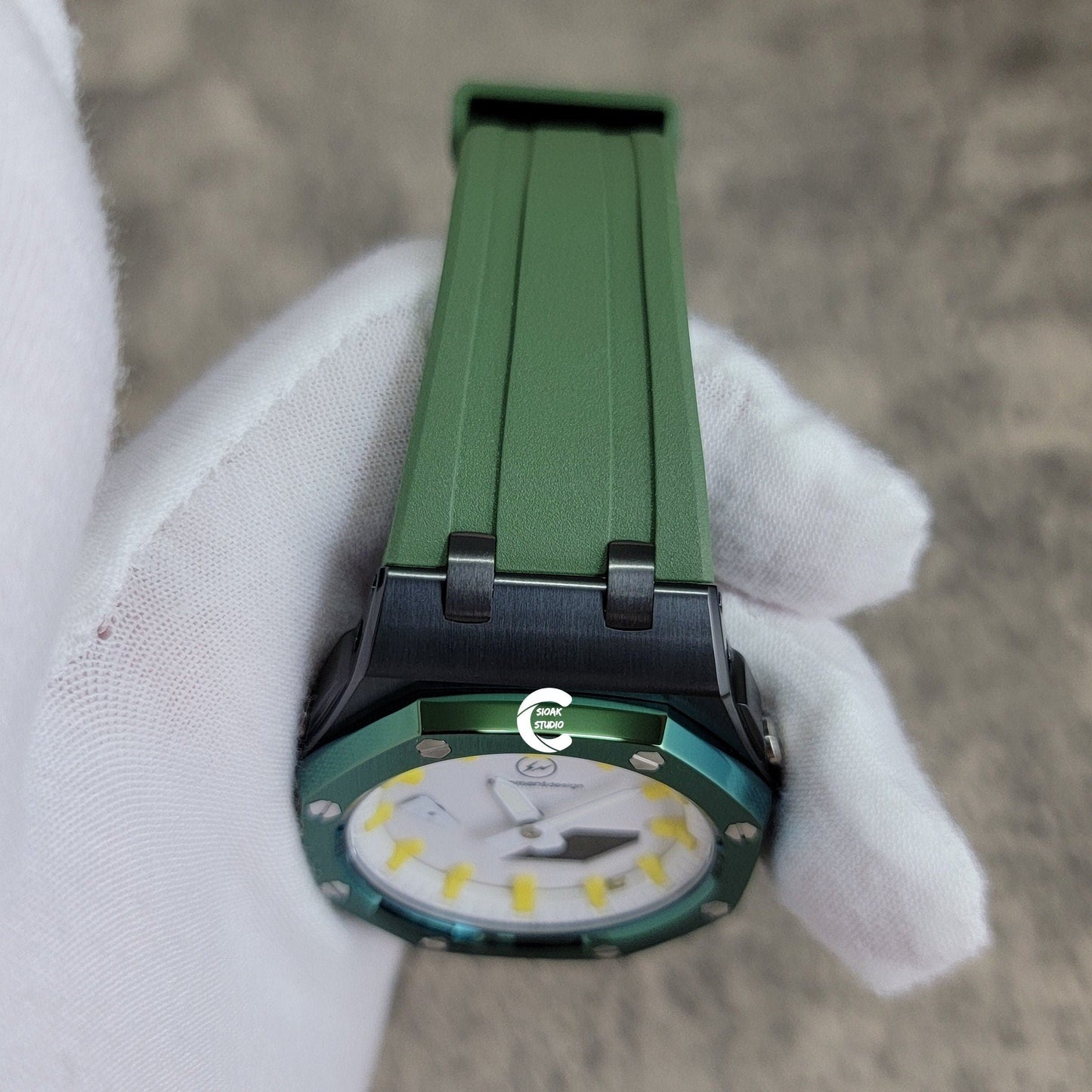 Casioak Mod Watch Offshore Superior Black Case Green Rubber Strap White Yellow Time Mark White Dial 44mm - Casioak Studio