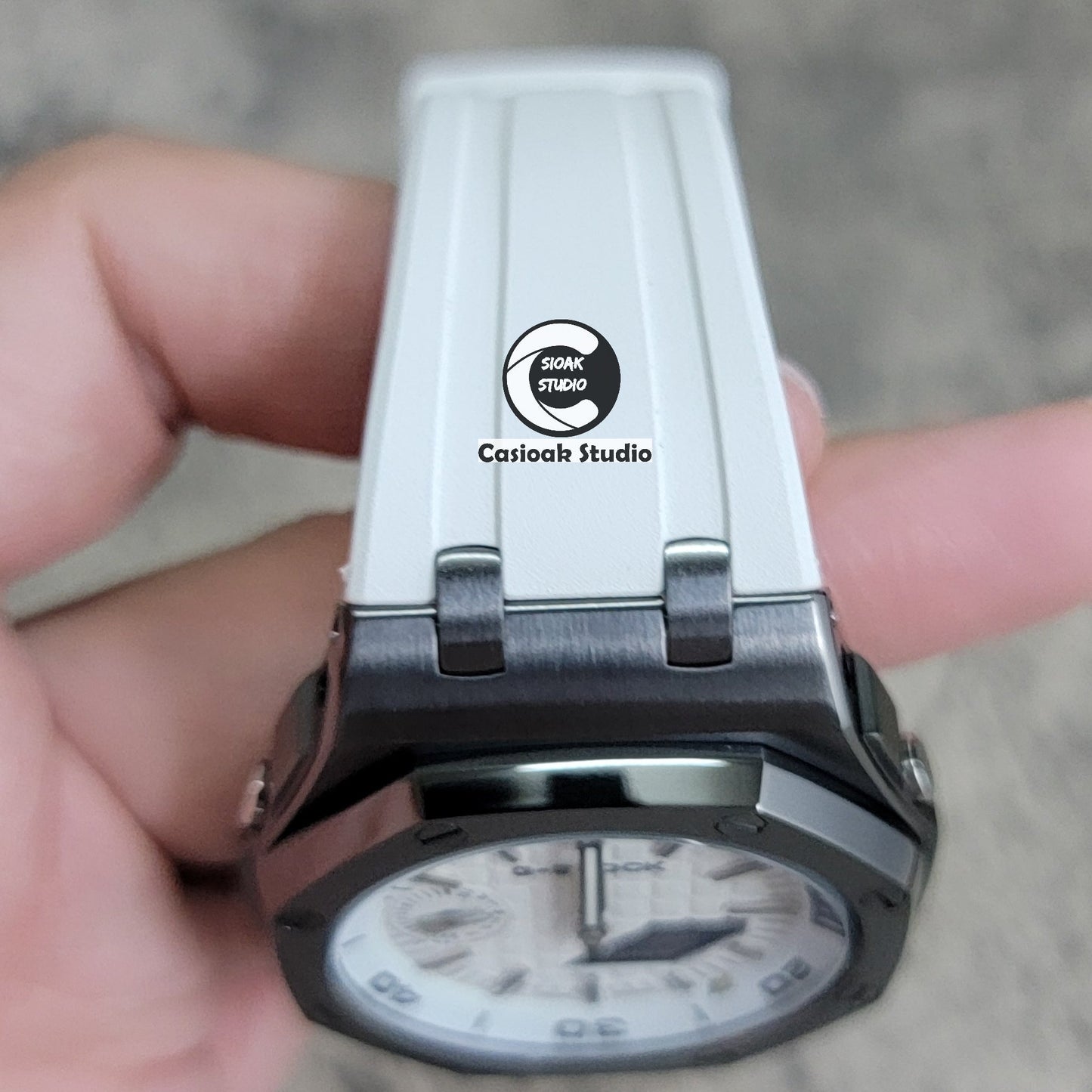 Casioak Mod Watch NEW Offshore Superior Gray Case White Rubber Strap White Time Mark White Dial 44mm